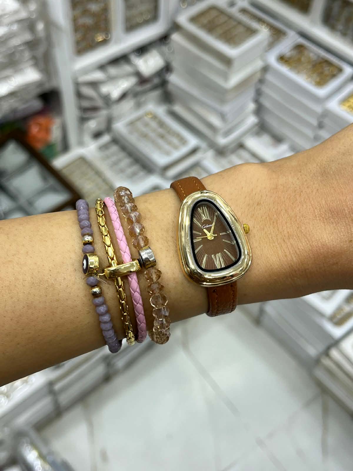 Montre femme ovale avec emballage – Image 5