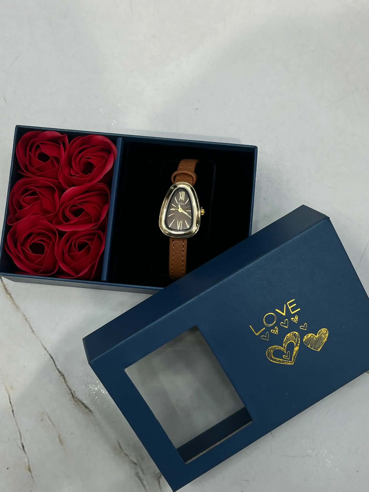 Montre femme ovale avec emballage